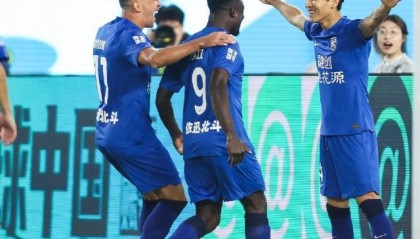 解禁复出首次首发梅开二度 国足需要这样的韦世豪