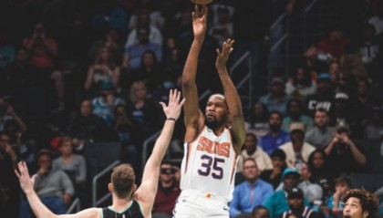 lol竞猜-死神来了！杜兰特完美首秀 双子星轮番轰炸虐黄蜂